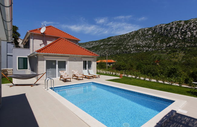 Casa con 4 camere da letto a Zagvozd con piscina privata e giardino - Foto 41
