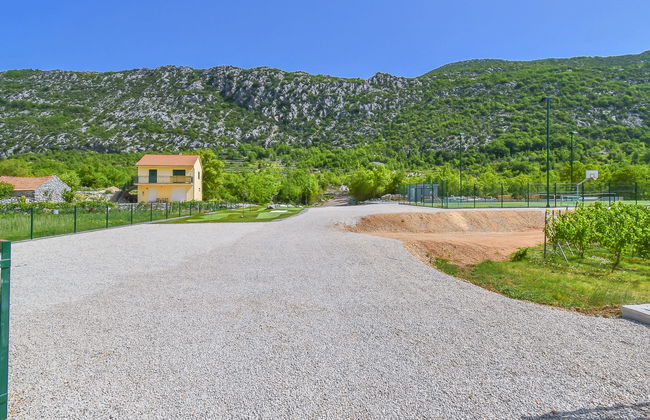 Casa con 4 camere da letto a Zagvozd con piscina privata e giardino - Foto 44