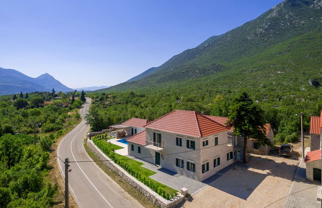 Casa con 4 camere da letto a Zagvozd con piscina privata e giardino - Foto 29