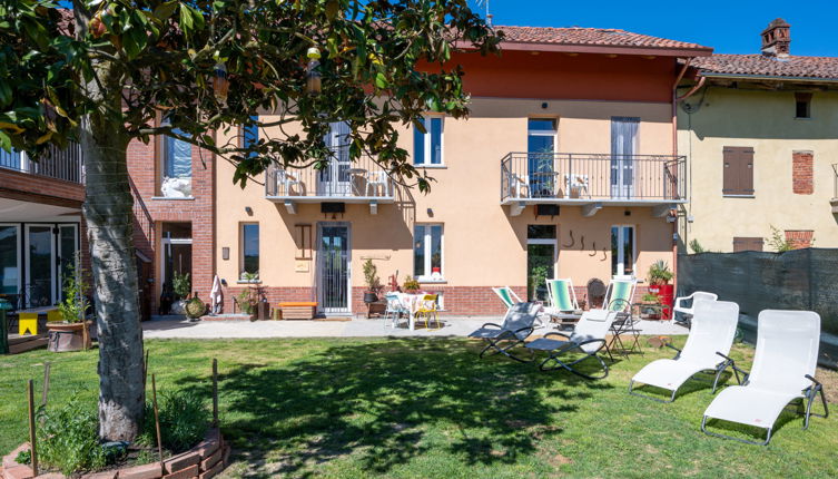 Foto 1 - Casa de 4 quartos em San Damiano d'Asti com piscina privada e jardim