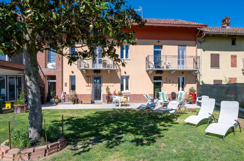 Foto 1 - Casa de 4 quartos em San Damiano d'Asti com piscina privada e jardim