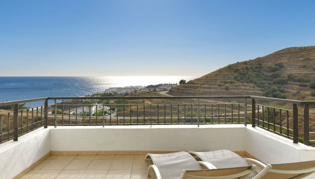 Apartamento de 4 quartos em Torrox com piscina e jardim - Foto 2