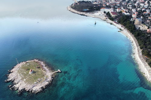 Foto 30 - Appartamento con 3 camere da letto a Novi Vinodolski con vista mare