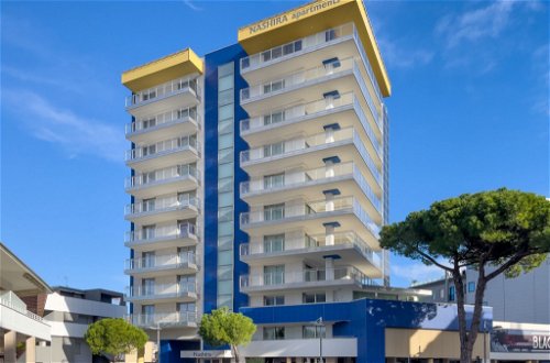 Foto 15 - Apartamento de 2 quartos em Lignano Sabbiadoro com vistas do mar