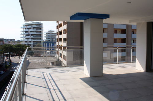 Foto 13 - Apartment mit 2 Schlafzimmern in Lignano Sabbiadoro mit blick aufs meer