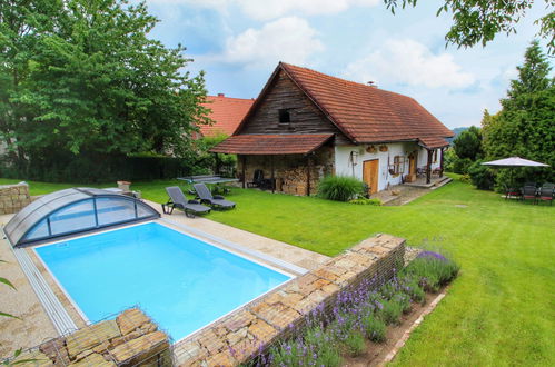 Foto 1 - Casa de 1 quarto em Libel com piscina privada e terraço