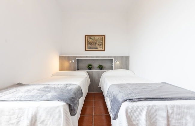 Casa de 5 quartos em Torredembarra com piscina privada e jardim - Foto 20
