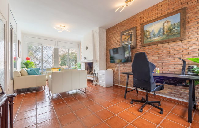 Casa de 5 quartos em Torredembarra com piscina privada e jardim - Foto 8