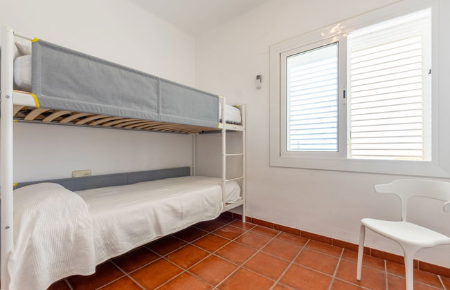 Casa de 5 quartos em Torredembarra com piscina privada e jardim - Foto 24