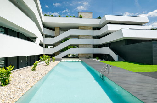 Photo 1 - Appartement de 2 chambres à Balatonszemes avec piscine et vues sur la montagne