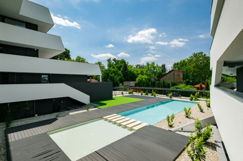 Foto 25 - Apartamento de 2 quartos em Balatonszemes com piscina e vista para a montanha