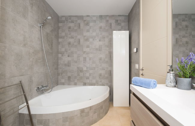 Apartamento de 3 quartos em Casares com piscina e jardim - Foto 16