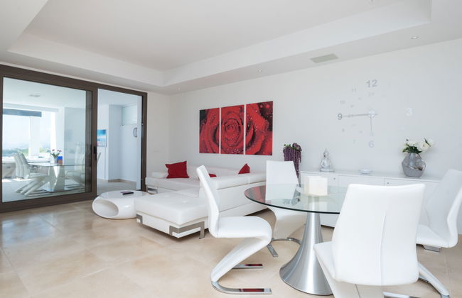 Apartamento de 3 quartos em Casares com piscina e jardim - Foto 8