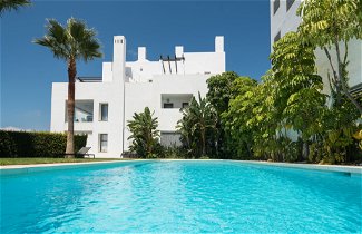 Foto 1 - Apartamento de 2 habitaciones en Casares con piscina y vistas al mar