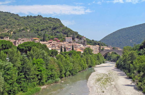 Foto 40 - Casa con 3 camere da letto a Sainte-Jalle con piscina privata e terrazza