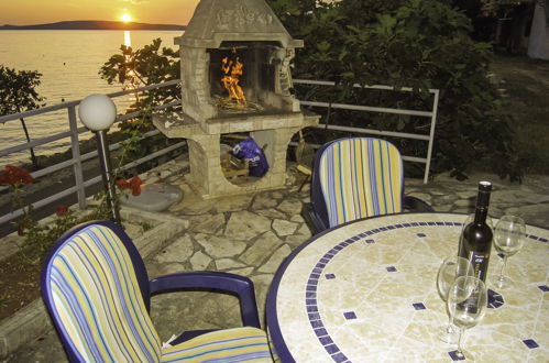 Photo 1 - Maison de 4 chambres à Obrovac avec terrasse et vues à la mer