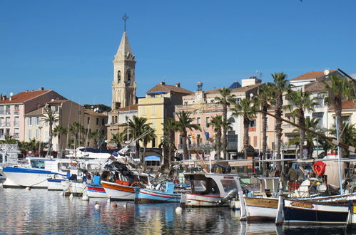 Foto 24 - Appartamento con 1 camera da letto a Sanary-sur-Mer con terrazza