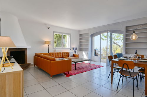 Foto 19 - Casa con 3 camere da letto a Sanary-sur-Mer con piscina privata e vista mare