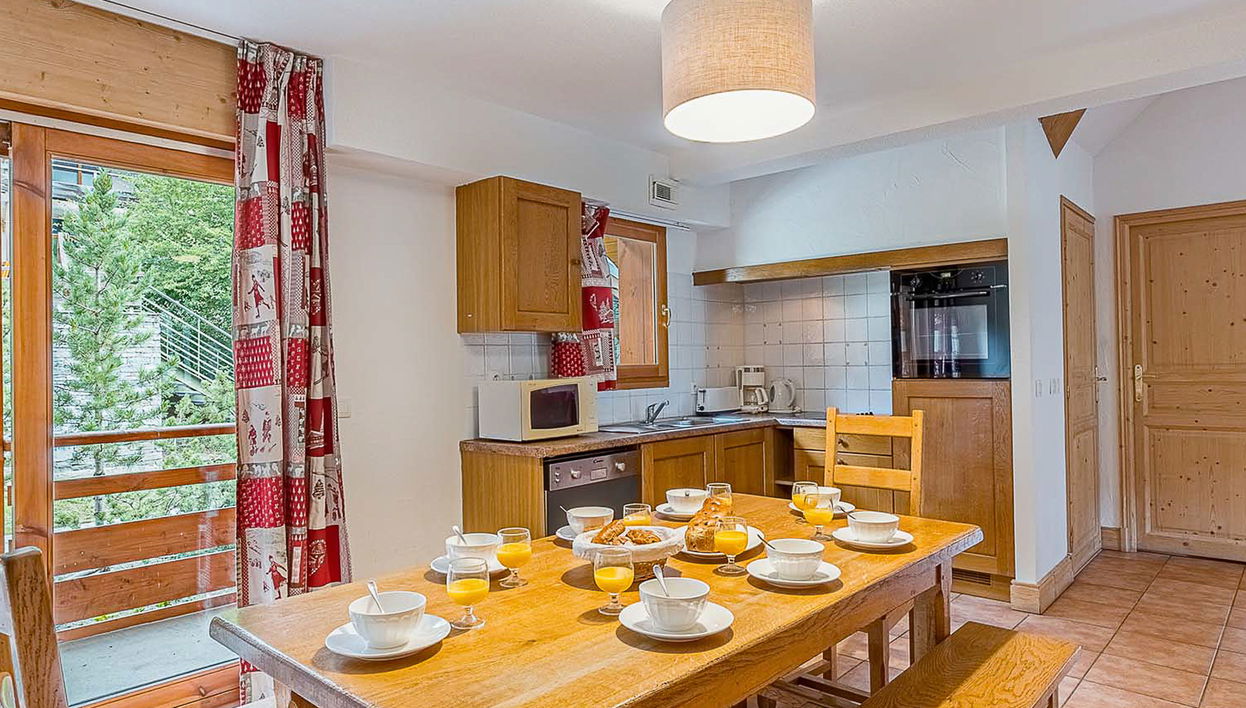 Apartment mit 4 Schlafzimmern in Vaujany mit schwimmbad und terrasse - Foto 1