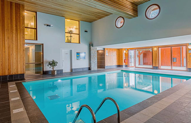 3 bedroom Apartment in Vaujany with swimming pool and terrace - Photo 1