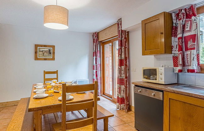 3 bedroom Apartment in Vaujany with swimming pool and terrace - Photo 11