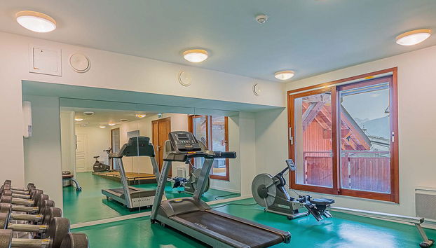 5 bedroom Apartment in Vaujany with swimming pool and terrace - Photo 2
