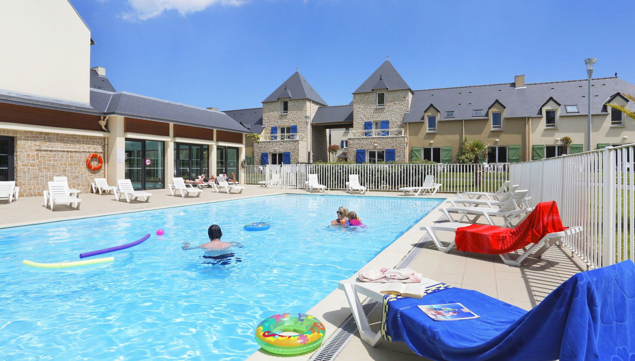 Casa de 2 quartos em Saint-Malo com piscina e jardim - Foto 1