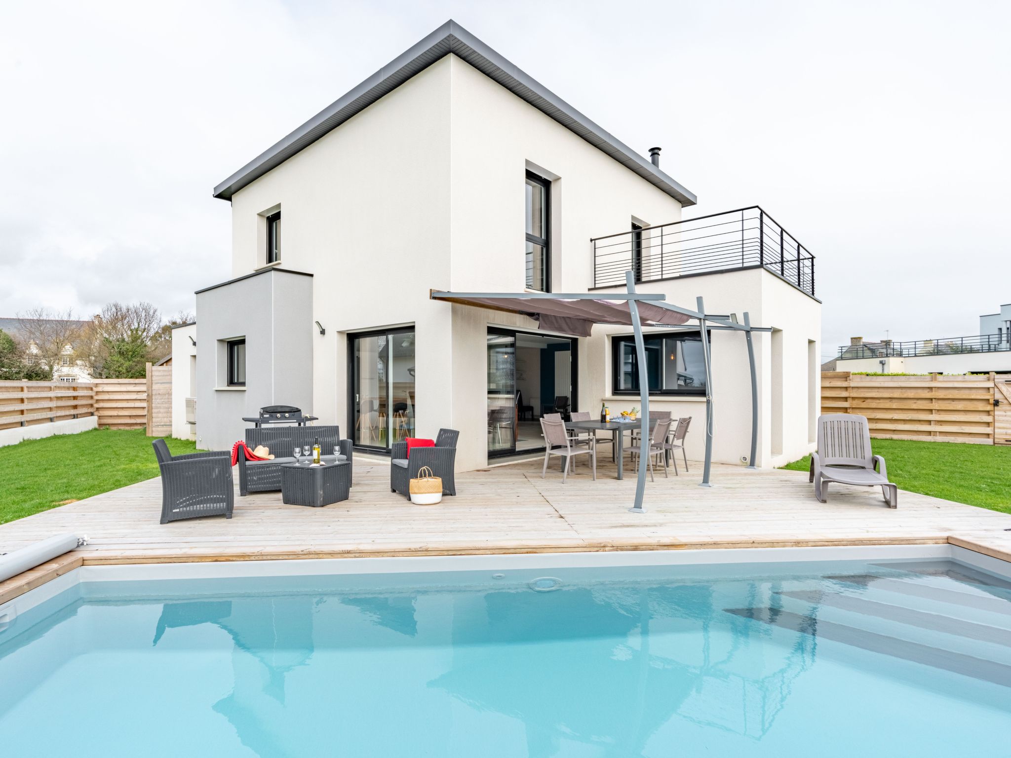 Photo 1 - Maison de 3 chambres à Treffiagat avec piscine privée et jardin