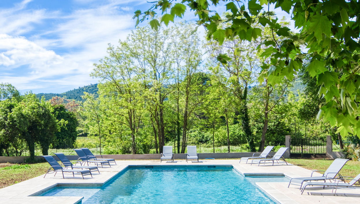 Haus mit 2 Schlafzimmern in Besse-sur-Issole mit schwimmbad und garten - Foto 1