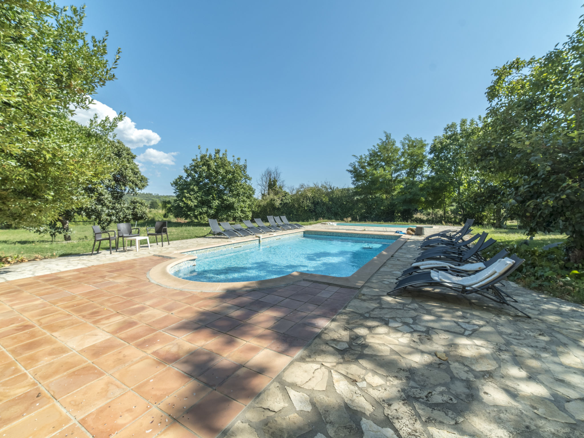 Foto 6 - Casa de 4 quartos em Besse-sur-Issole com piscina e jardim