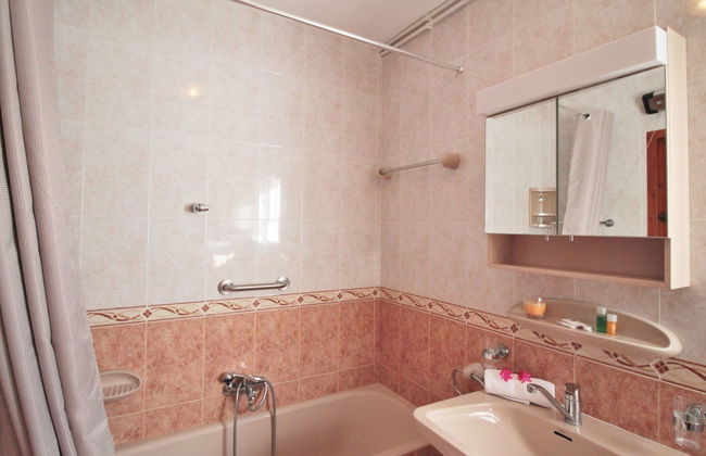 Casa de 5 quartos em La Nucia com piscina privada e jardim - Foto 24