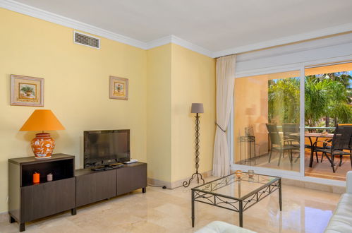 Photo 7 - 2 bedroom Apartment in Marbella with swimming pool and sea view