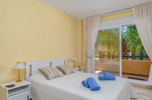 Foto 19 - Appartamento con 2 camere da letto a Marbella con piscina e vista mare