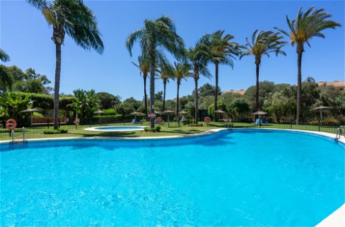 Photo 11 - Appartement de 2 chambres à Marbella avec piscine et vues à la mer