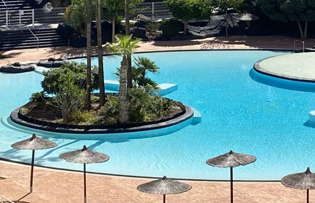 3 bedroom Apartment in Benidorm with swimming pool and terrace - Photo 1