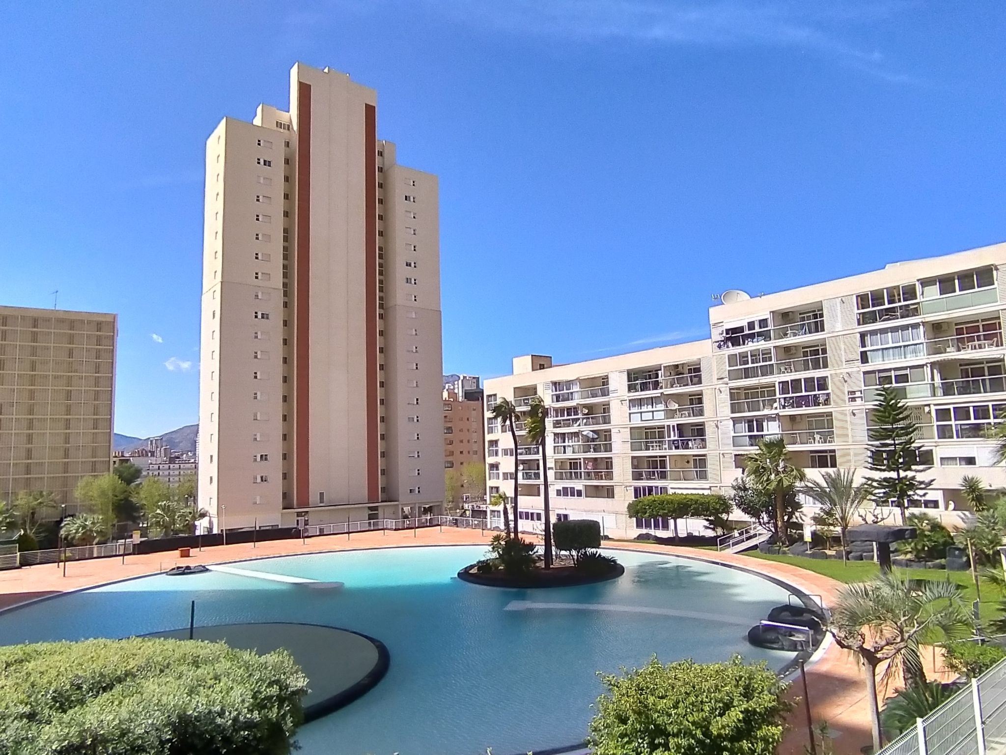 Photo 24 - 2 bedroom Apartment in Benidorm with swimming pool and sea view
