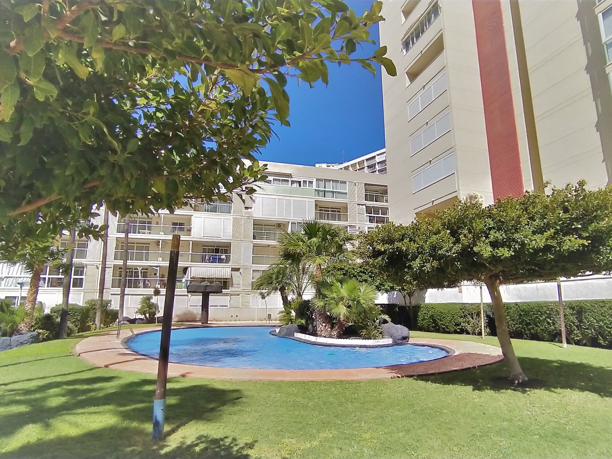 Photo 25 - 2 bedroom Apartment in Benidorm with swimming pool and sea view