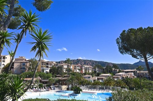 Foto 49 - Apartamento de 3 habitaciones en Saint-Raphaël con piscina y vistas al mar