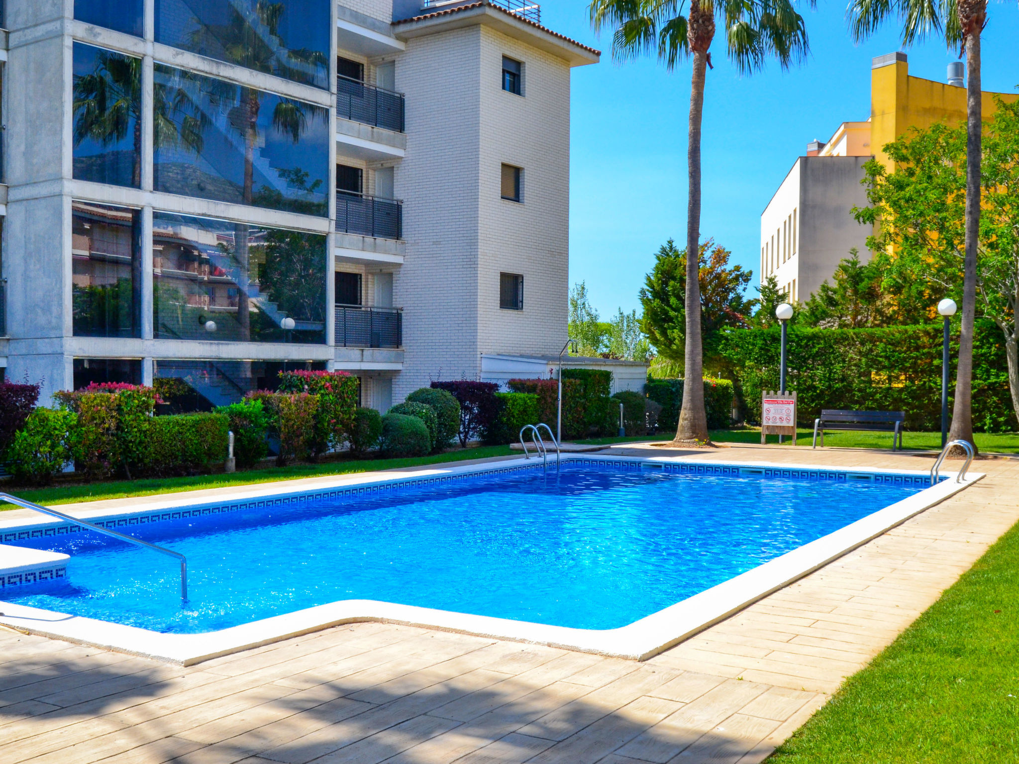Foto 1 - Appartamento con 2 camere da letto a La Ràpita con piscina e vista mare