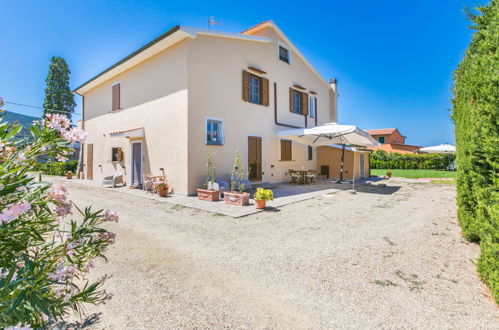 Photo 1 - Appartement de 3 chambres à Castiglione della Pescaia avec jardin et terrasse