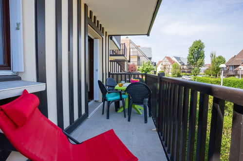 Foto 5 - Apartamento de 1 habitación en Cabourg con vistas al mar