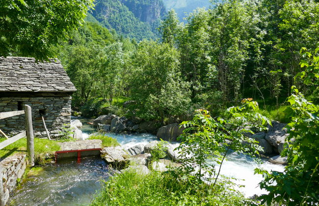 Casa de 3 quartos em Serravalle com piscina privada e jardim - Foto 24
