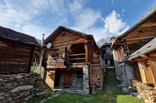 Photo 6 - Maison de 1 chambre à Serravalle avec vues sur la montagne