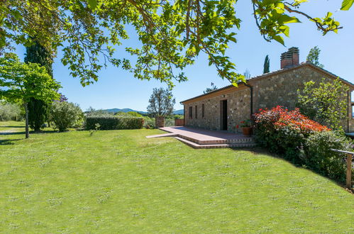 Photo 1 - Appartement de 2 chambres à Bibbona avec jardin et terrasse