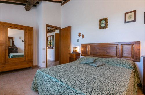 Foto 21 - Appartamento con 2 camere da letto a Bibbona con giardino e vista mare