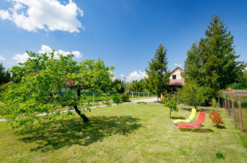 Photo 28 - Maison de 4 chambres à Balatonmáriafürdő avec jardin et terrasse