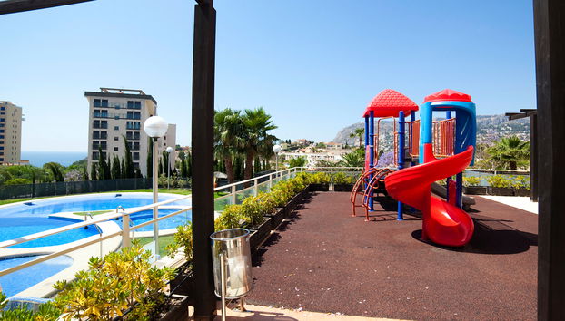 3 bedroom Apartment in Calp with swimming pool and garden - Photo 5