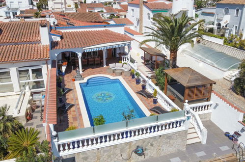 Foto 1 - Haus mit 4 Schlafzimmern in Castelló d'Empúries mit privater pool und blick aufs meer