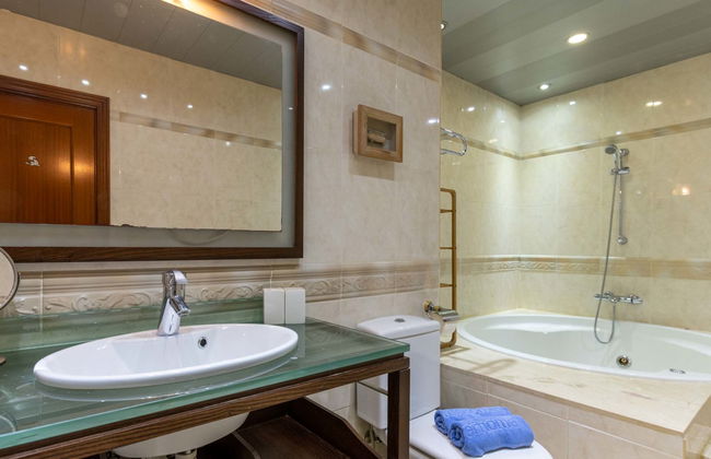 Casa de 4 quartos em Castelló d'Empúries com piscina privada e jardim - Foto 12