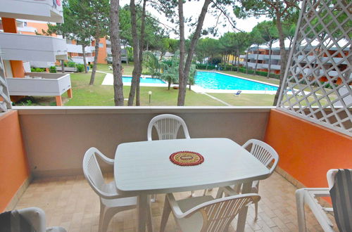 Photo 26 - 3 bedroom Apartment in San Michele al Tagliamento with swimming pool and sea view